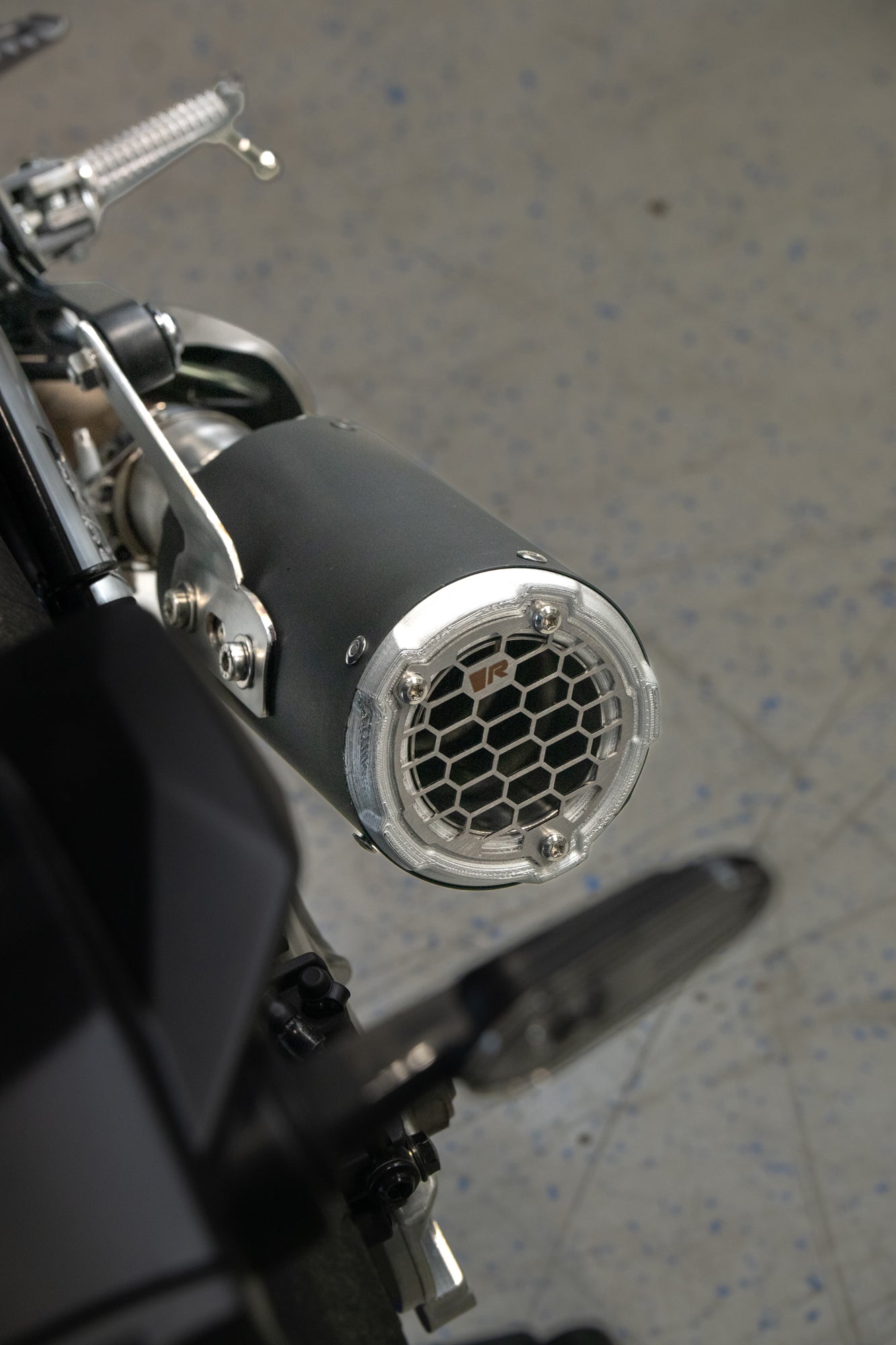 Remus BoostR racing slip-on for YAMAHA MT-10 2022-2025