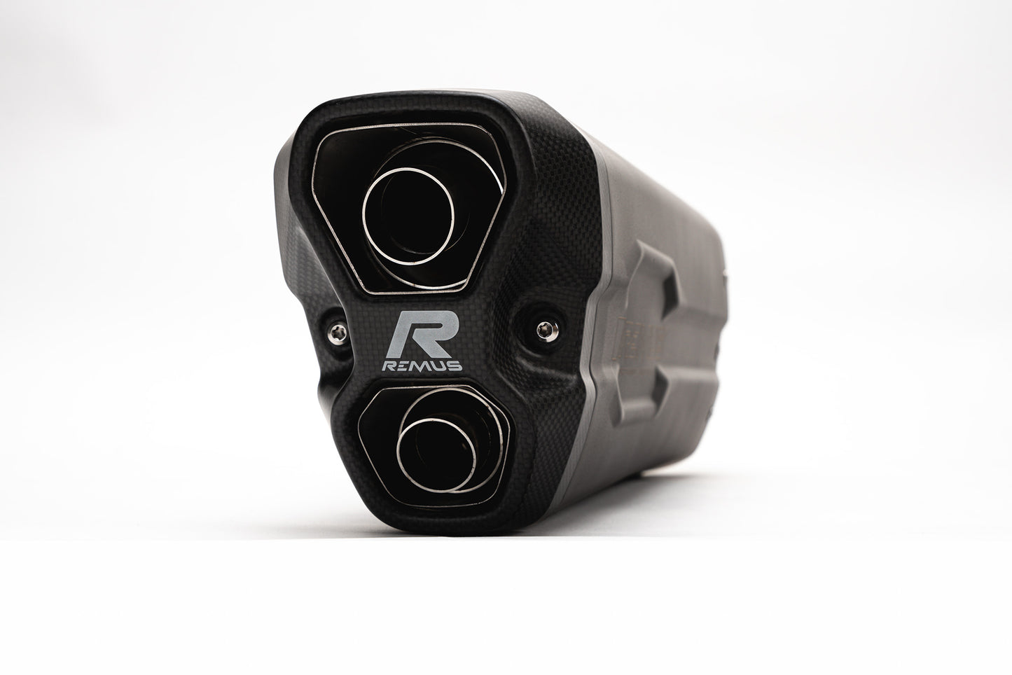 Remus 8 2.0 stainless steel matt racing slip-on for BMW R 1250 GS /ADVENTURE 2019-2023