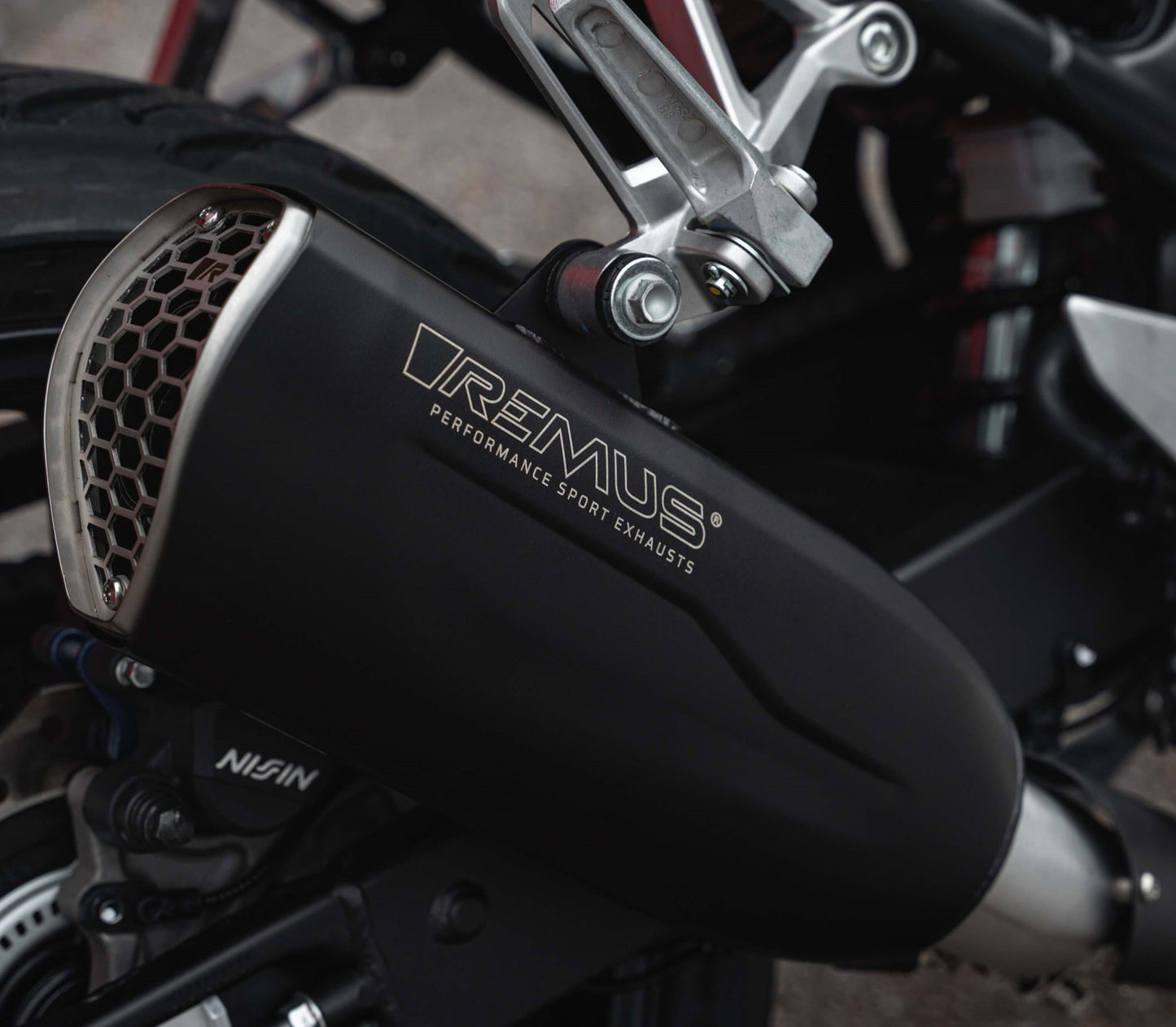 Remus Nxt stainless steel black racing slip-on for HONDA CB 750 HORNET 2023