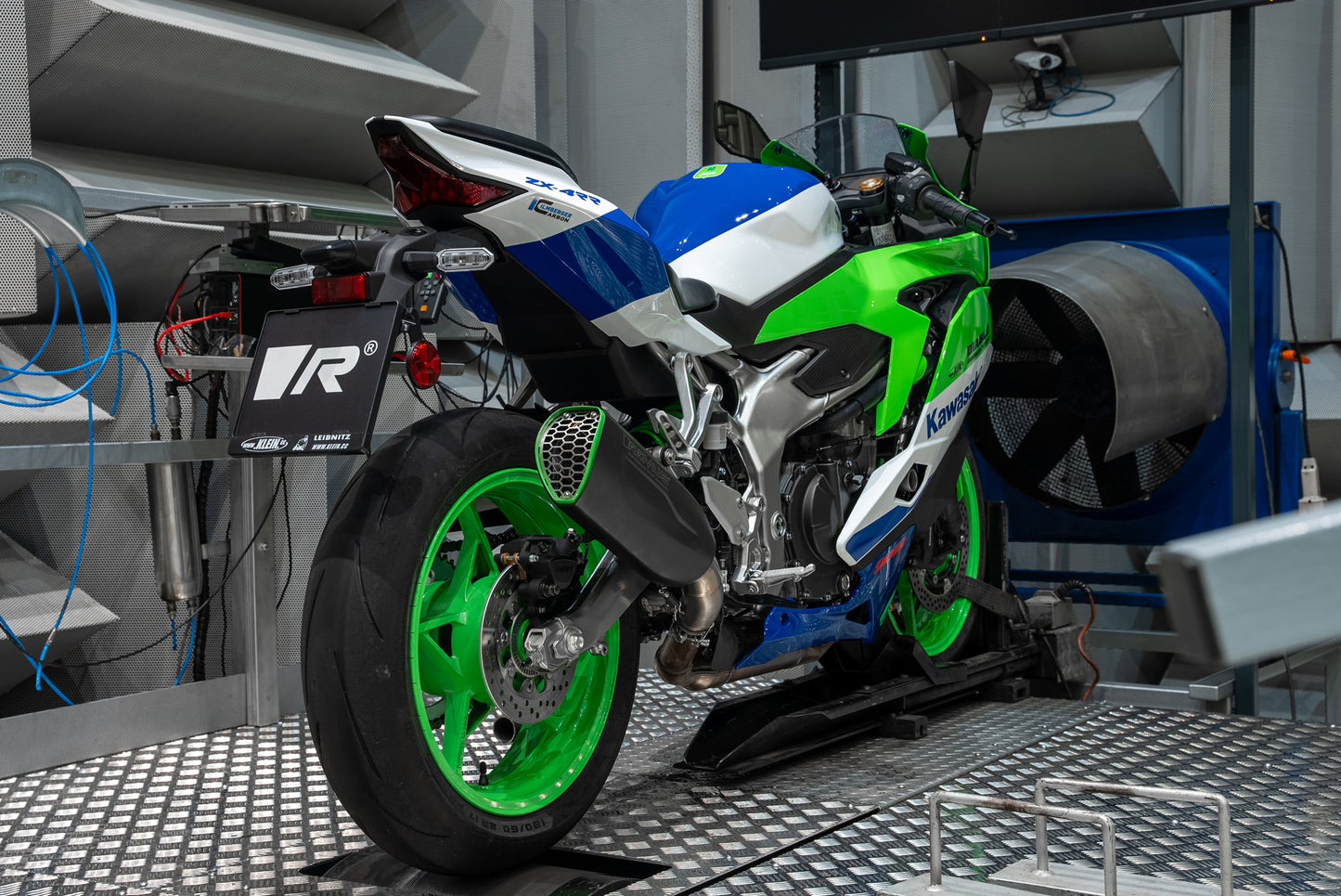 Remus Nxt stainless steel black racing slip-on for KAWASAKI ZX4 R/RR 2024