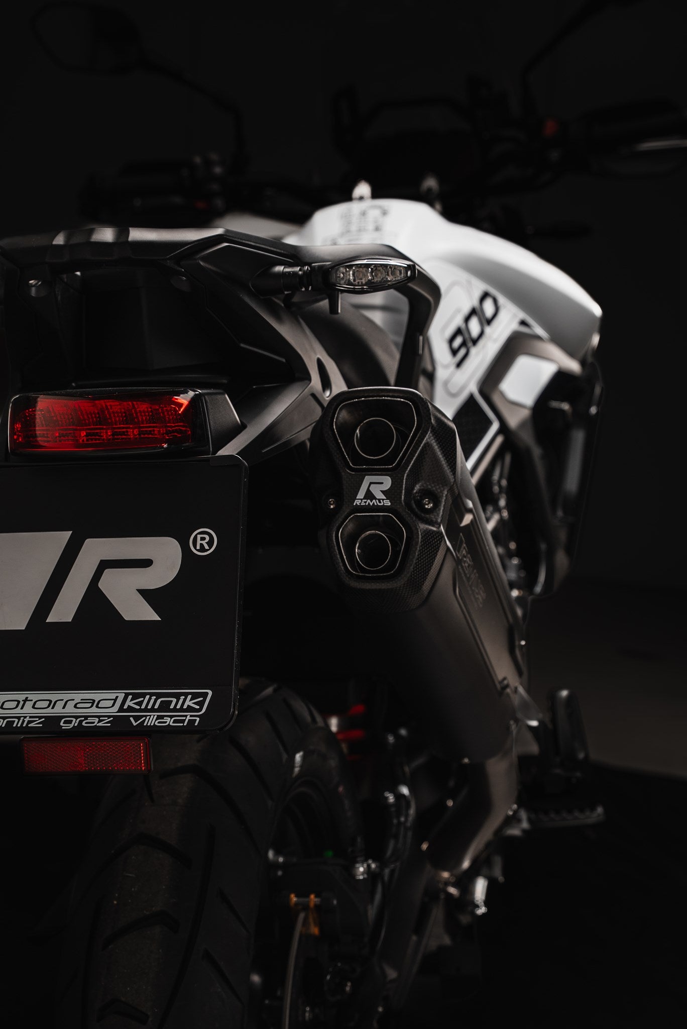 Remus 8 2.0 stainless steel black EC approved slip-on for TRIUMPH TIGER 900 /GT /RALLY 2024