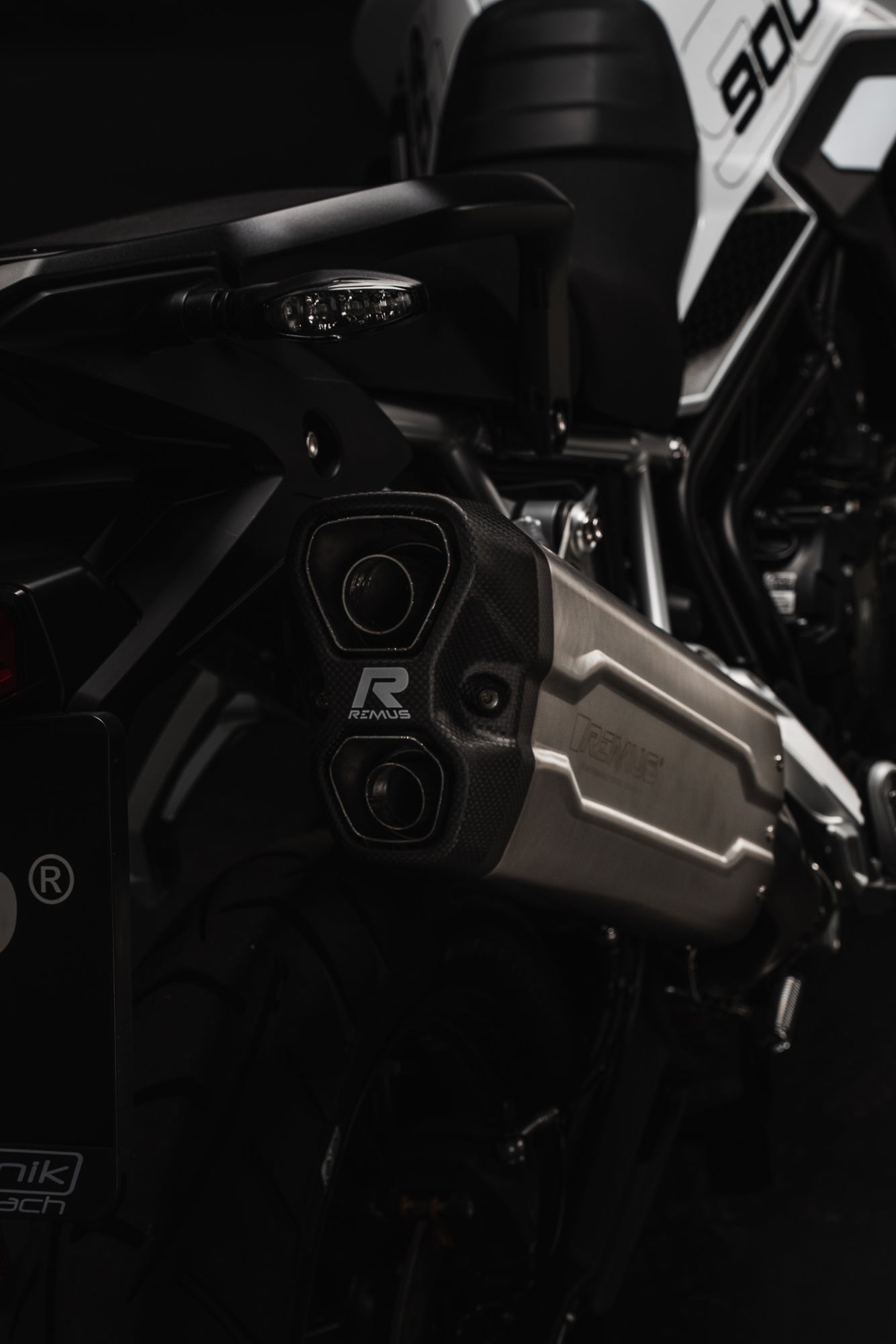 Remus 8 2.0 stainless steel matt racing slip-on for TRIUMPH TIGER 900 /GT /RALLY 2024