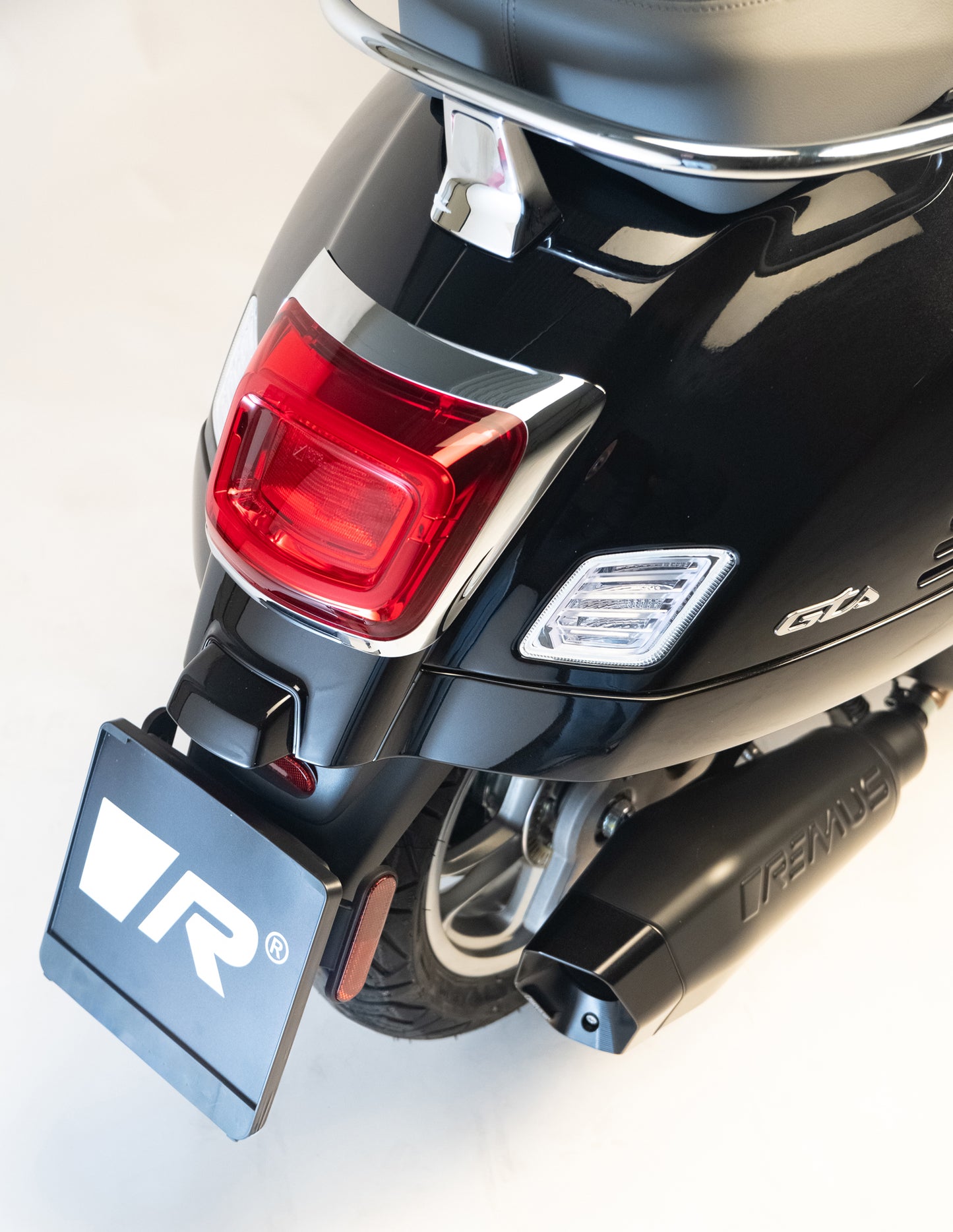 Remus RS 2.0 black racing full system for VESPA GTS 125 2025