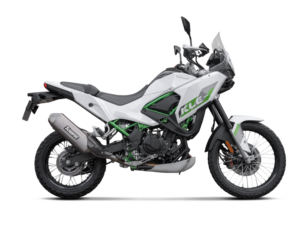 Kawasaki KLE 500 2026 Slip-On Line (Titanium)
