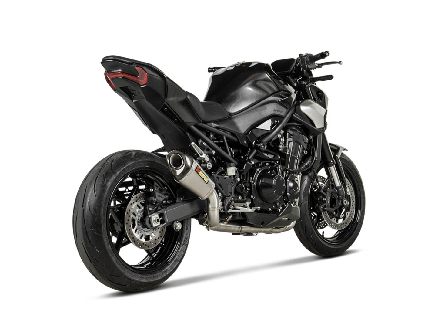 Kawasaki Z900 2025 Slip-On Line (Titanium)