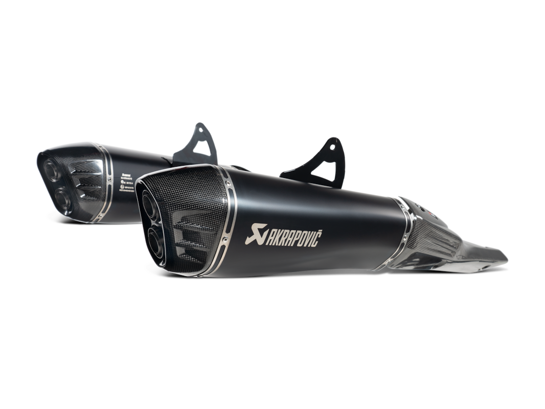 Suzuki GSX-1300R Hayabusa 2025 Slip-On Line (Titanium)